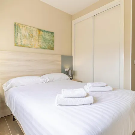 Allo Europa Ii Parking Piscina Padel 4 Apartamento *