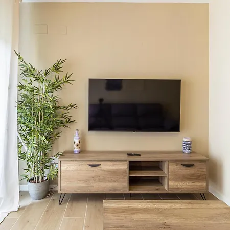 Allo Europa Ii Parking Piscina Padel 4 * Χέρεζ