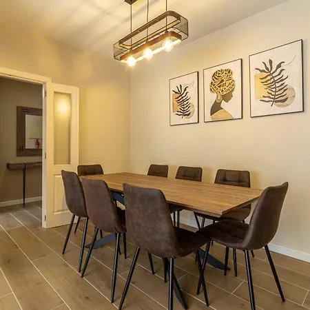 Διαμέρισμα Allo Europa Ii Parking Piscina Padel 4 *