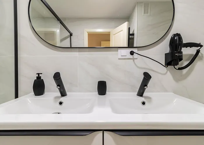 Διαμέρισμα Allo Europa Ii Parking Piscina Padel 4 Χέρεζ