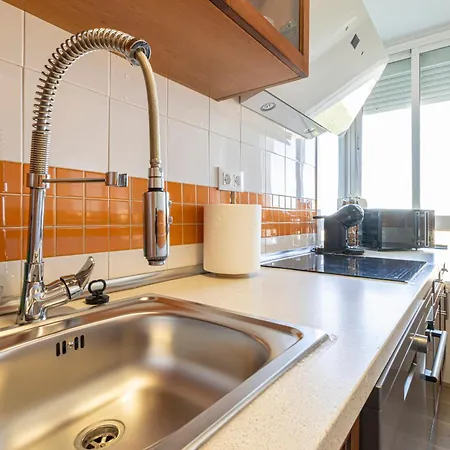 Allo Europa Ii Parking Piscina Padel 4 Херес-де-ла-Фронтера