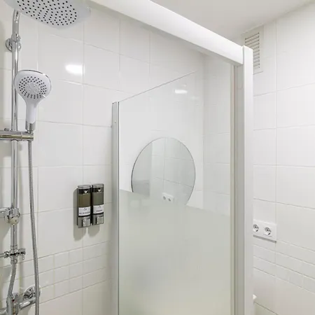 Апартаменты Allo Europa Ii Parking Piscina Padel 4 *