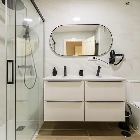 Apartamento Allo Europa Ii Parking Piscina Padel 4 *