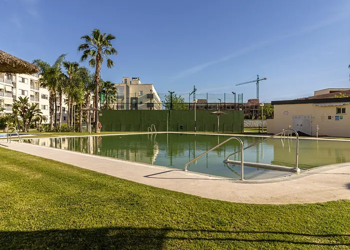 Allo Europa Ii Parking Piscina Padel 4 *