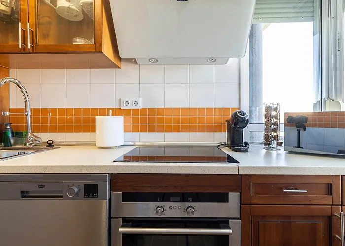 Allo Europa Ii Parking Piscina Padel 4 *