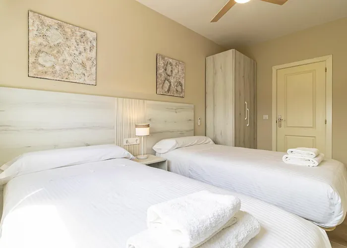 Apartament Allo Europa Ii Parking Piscina Padel 4 *